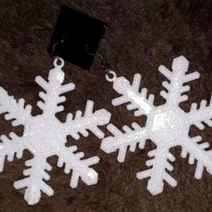 Snowflake Earrings.